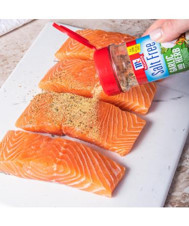 Club House Quality Natural Herbs & Spices One Step Seasoning Garlic & Herb Salt-Free Gluten-Free 142g - Buy Online on GoSupps.com
