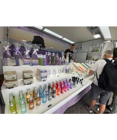  LE V RITABLE Le V ritable - Androgyne Purple Shower Gel 200 ml Mixed and Natural Body Care Fruity & Elegant Unisex Fragrance Sulfate Free Paraben Free Vegan For Sensitive Skin Made in France - Buy Online on GoSupps.com