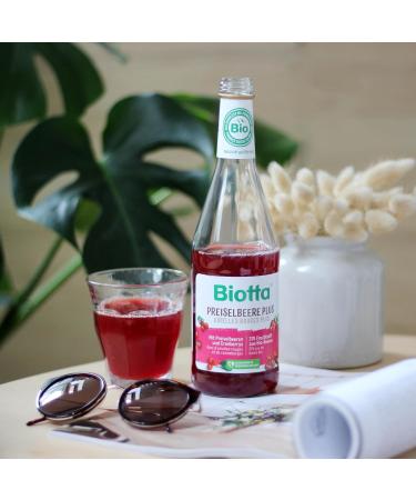 BIOTTA - Red Cranberry Juice - Promotes the proper functioning of the body - Rich in antioxidants and vitamin C - Anti-inflammatory - 100% natural organic and vegan fruits - 500ml - Pack of 3 - Buy Online on GoSupps.com