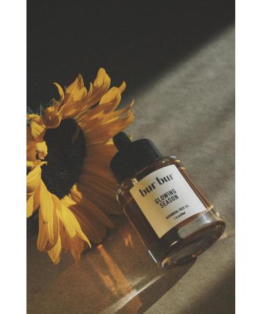 Glowing Season Botanical Face Oil | Hydrating Marula & Rosehip | Anti-Aging Bakuchiol & Vitamin C | Combat Dryness & Dullness - Buy Online on GoSupps.com