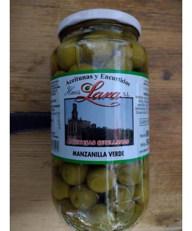 Spanish green olives Manzanilla with stone