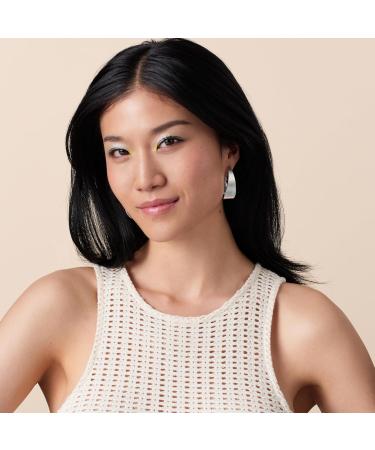  Catrice Catrice Max It Up Lip Booster Extreme Nourishing Gives Extreme Volume Cooling Shiny Glossy (4ml) - Buy Online on GoSupps.com