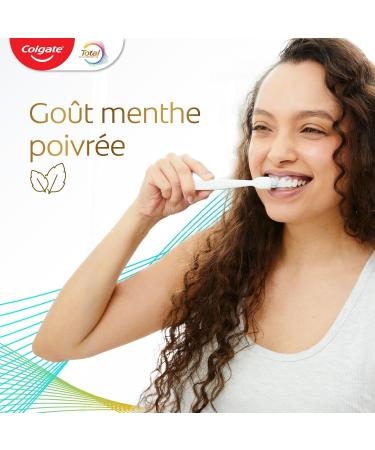  Colgate COLGATE - Travel Kit - Soft Toothbrush + Toothpaste 20ml - Buy Online on GoSupps.com