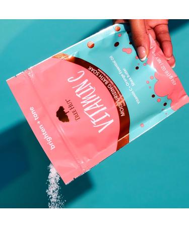Buy Tree Hut Brightening Bath Soak with Vitamin C - 16 oz | International Shipping Available - Buy Online on GoSupps.com