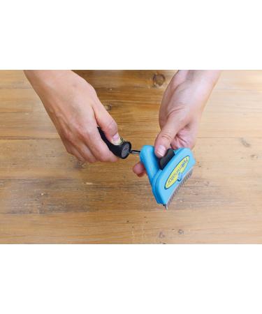 FURminator FURflex Grooming Brush for Large Dogs | DeShedding Attachment for Undercoat Removal | Size L - Best International Shipping - Buy Online on GoSupps.com