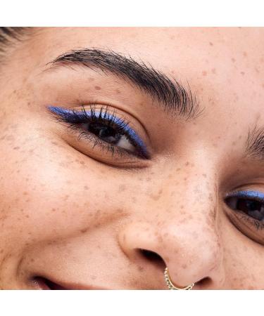 cosnova essence Superman creamy duochrome eye pencil longlasting highly pigmented smudgeproof color intensive holographic 02g - Buy Online on GoSupps.com