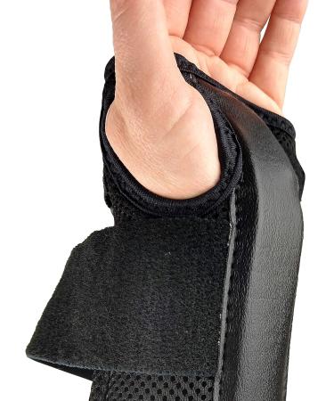 Blue Jay Carpal Tunnel Wrist Brace | Elite Healthcare Support | Skin-Friendly Material | Ideal for Gym Sessions | Small/Medium Black - Buy Online on GoSupps.com