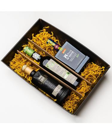 Best Oils of the World Flos Olei 2023 - Gift Box 3x500 ml - Buy Online on GoSupps.com