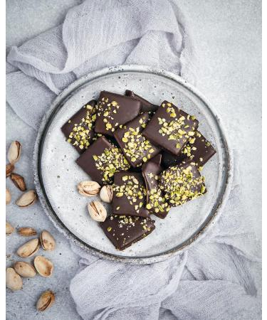  Dolfin Dolfin Caramels & Chocolates Milk Chocolate & Pecan Nuts - Homemade Salted Butter Caramel Caramelized Nuts - Gift Idea Confectionery Sweets Sweets - Made in Belgium 200g - Buy Online on GoSupps.com
