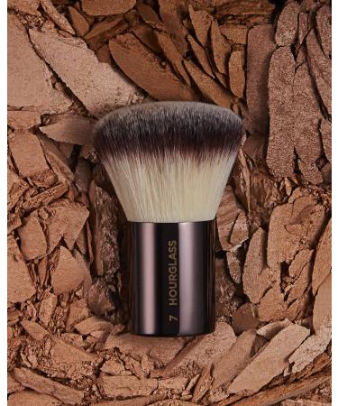 Hourglass Brush #7 - Premium Finishing Brush for Flawless Makeup | International Shipping Available - Buy Online on GoSupps.com