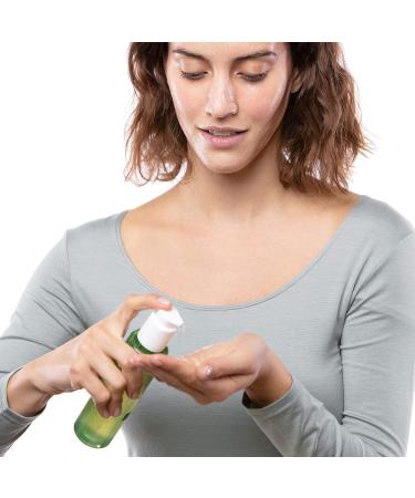  Garnier Garnier Cleansing Gel cleanses refreshes the skin moisturizing for normal to combination skin Garnier Bio Organic Lemongrass 1 pack (1 x 150 ml) - Buy Online on GoSupps.com