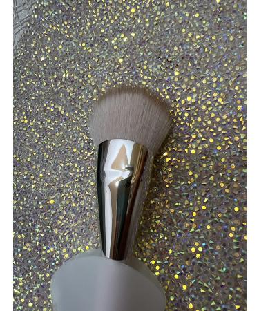 Professional Blush Brush for flawless makeup application - Buy Online on GoSupps.com
