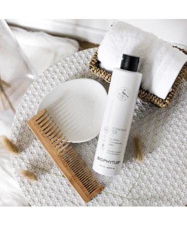 Anti-hair loss and anti-dandruff care routine composed of 12-plant shampoo and 1883 triumphant lotion. Set of 2 products. Discover the power of plants - 100% French. Enriched with veg - Buy Online on GoSupps.com