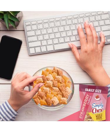 Buy Simply Chex Strawberry Cr me Snack Mix Family Size - 13.5 OZ | Delicious International Shipping - Buy Online on GoSupps.com
