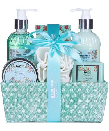 BRUBAKER Cosmetics Bath and Shower Set Moisturizing Chamomile - 7-piece gift set in a decorative box