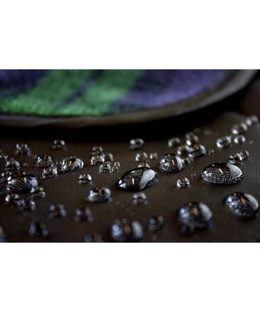 Large Waterproof Windproof Stadium Blanket - Green Check | 350 GSM Quilted Fleece | Down Under Outdoors - Buy Online on GoSupps.com