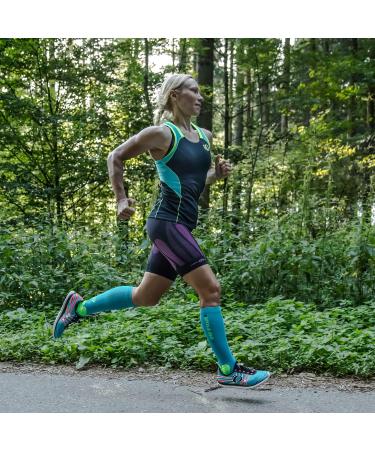 Buy Runattack Sport Compression Stockings 18-21 mmHg High Performance Running Stockings Size 39-42 (Calf 30-41 cm) in Bordeaux - International Shipping Available - Buy Online on GoSupps.com