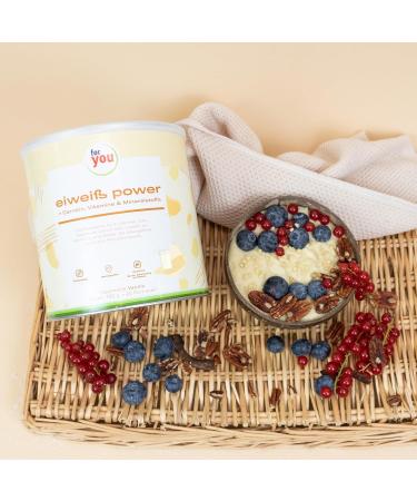 Doppelpack Power Protein Powder Vanilla | 2x750g | Multi-Component Protein Blend | Whey Soy Milk Chicken | L-Carnitine | Dr. Strunz Approved - Buy Online on GoSupps.com