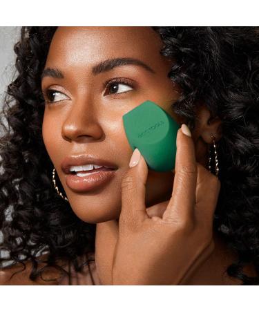 EcoTools Dash of Glow Kit | Eco-Friendly Makeup Brushes & Sponge Set | 5-Piece Cruelty-Free Gift Set for Foundation & Eyeshadow - Buy Online on GoSupps.com