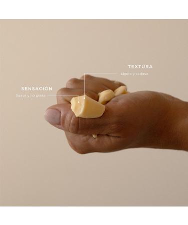 Arual Hand Cream 30ml - Nourishing Moisturizer for Soft Smooth Hands | International Shipping Available - Buy Online on GoSupps.com
