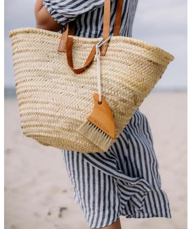 Croll & Denecke Sand Shark Brush - High-Quality 1 Piece for Effective Sand Removal | International Shipping Available - Buy Online on GoSupps.com