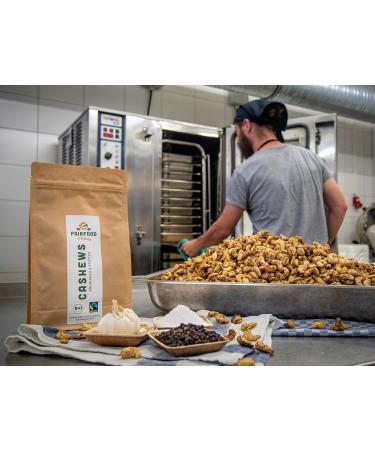 Organic Fairtrade Cashew Nuts with Garlic & Pepper (500g) | Roasted in Freiburg | Premium Fair Trade Cashews from Burkina Faso - Shop Now! - Buy Online on GoSupps.com