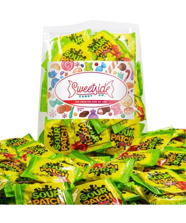 Sour Patch Kids - Fun Size Individually Wrapped Bulk Pack - Original Soft & Chewy Gummy Sour Candy - Movie Theater Candy, Halloween Candy for Kids, Holiday Candy