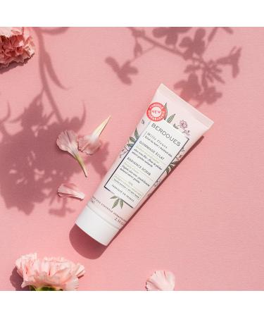 BERDOUES Radiance facial scrub facial exfoliant organic aloe vera purifies and restores radiance sensitive skin 98% natural origin vegan made in France 75ml - Buy Online on GoSupps.com