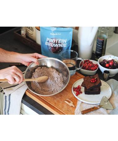 BioTechUSA Protein Brownie Protein Brownie Base Powder with Collagen and Whey Protein with Sweetener 600 g Chocolate - Buy Online on GoSupps.com