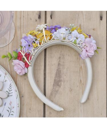 Ginger Raygold -colored flower sting band "Bride to be" with artificial flowers and foliage portable for the hen party head band