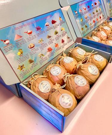 Luxury Therapeutic Organic Bath Bomb Gift Set Natural Essential Oils Enriched with Organic Coconut Oil Cocoa Butter 8 Large Handmade Aromatherapy Bath Fizzies Made in UK - Buy Online on GoSupps.com