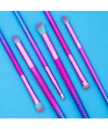 M DA Prismatic Ultimate Eye Kit - Premium Eyeshadow & Makeup Brushes for Flawless Looks | International Shipping - Buy Online on GoSupps.com