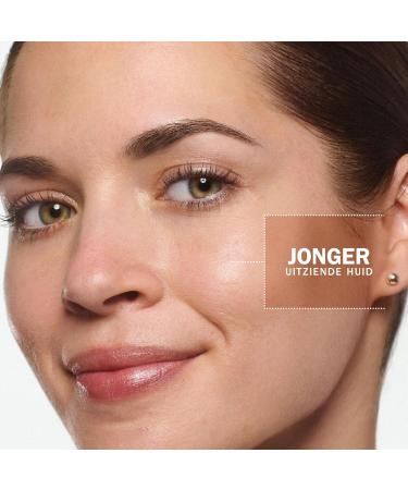 Procter Gamble Oly Regenerist Whip Dag cream With SPF30 Lights reinforcing hydrating cream + nicinimids 50 ml - Buy Online on GoSupps.com