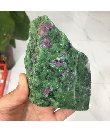 Natural red Emeralds Crystal Quartz specimens of The Original Stone Suitable for Home Raw Stones and Minerals Home Goods 350-400g