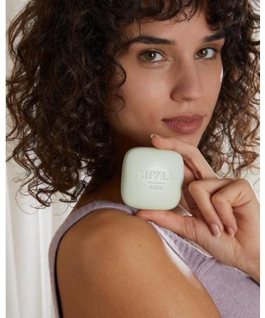 NIVEA NATURALLY Clean Solid Facial Cleanser Pore Minimizing Scrub (1 x 75 g) Soap-free pH-neutral exfoliating purifying care for the skin - Buy Online on GoSupps.com