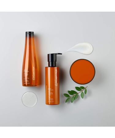 Shop shu uemura Urban Moisture Deep Hydration Treatment Mask for Dry Hair - 6 oz/ 200 mL Online - Best Price & International Shipping - Buy Online on GoSupps.com