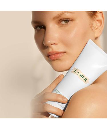 Shop La Mer The Renewal Body Oil Balm - 6.7 oz/ 200 mL Online - Best Price & International Shipping - Buy Online on GoSupps.com