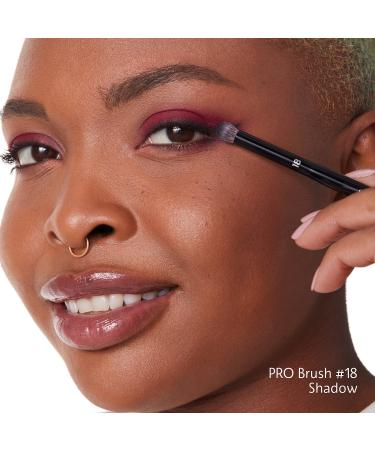 Shop SEPHORA COLLECTION PRO Shadow Brush #18 Online - Best Price & International Shipping - Buy Online on GoSupps.com