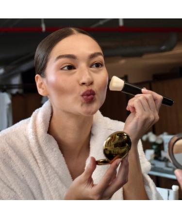 Shop Westman Atelier Clean Highlighter Blender Brush Online - Best Price & International Shipping - Buy Online on GoSupps.com