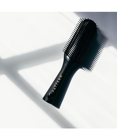 Shop PATTERN by Tracee Ellis Ross Shower Detangling Brush Online - Best Price & International Shipping - Buy Online on GoSupps.com