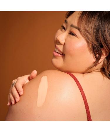 Shop CAY SKIN Isle Glow Body Lotion Sunscreen SPF 45 with Sea Moss and Cocoa Seed Butter - 3.4 oz / 100 mL Online - Best Price & International Shipping - Buy Online on GoSupps.com