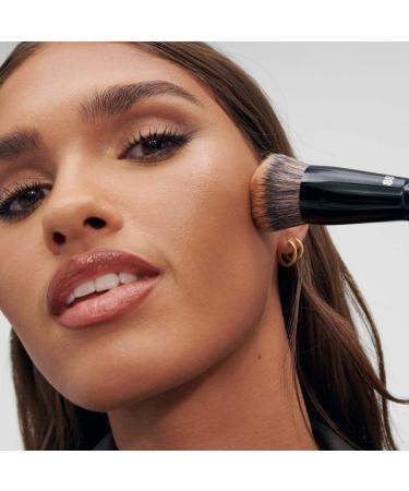 Shop SEPHORA COLLECTION PRO Bronzer Brush #88 Online - Best Price & International Shipping - Buy Online on GoSupps.com