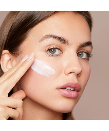 Shop Clarins Hydra-Essentiel Silky Moisturizer with Double Dose Hyaluronic Acid - 1.7 oz / 50 mL Online - Best Price & International Shipping - Buy Online on GoSupps.com