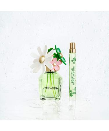 Shop Marc Jacobs Fragrances Daisy Wild Eau de Parfum Travel Spray - 0.33 oz / 10 mL eau de parfum Online - Best Price & International Shipping - Buy Online on GoSupps.com