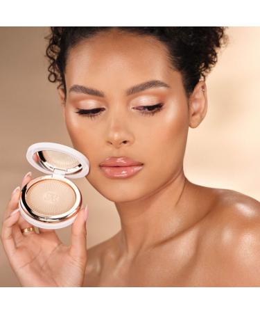 Shop Anastasia Beverly Hills Glow Seeker Champagne Gold Powder Highlighter - 0.39 oz Sun Idol - champagne gold Online - Best Price & International Shipping - Buy Online on GoSupps.com