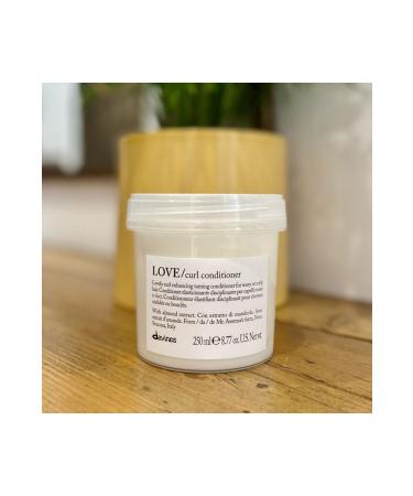 Davines Love Curl Strengthening Curly and Wavy Hair Conditioner (75606) 250 ml ECBeauty!Q72