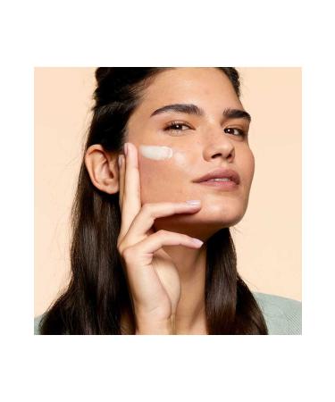 Oriflame Pure Skin Light and Special Oil-Free Formula Face Lotion Helps Make Face Matte and Cool - Buy Online on GoSupps.com