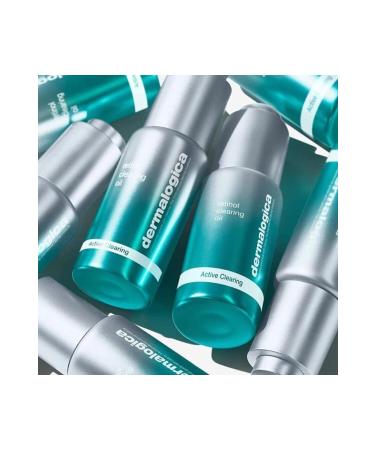Dermalogica Retinol Clearing Oil - Skin Serum with Retinol for Acne and Untimely Aging Signs 30 ml - Buy Online on GoSupps.com