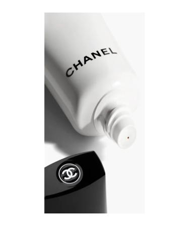Chanel CC CREAM-SPF30 Protective High Coverage Moisturizing Illuminating Liquid Foundation - Buy Online on GoSupps.com