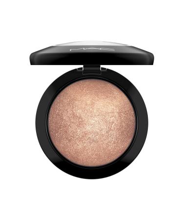Mac M NERAL ZED SK NF N SH GLOBAL GLOW POWDER 10 G PROV D NG SMOOTH-L GHT COVERAGE PSSN912